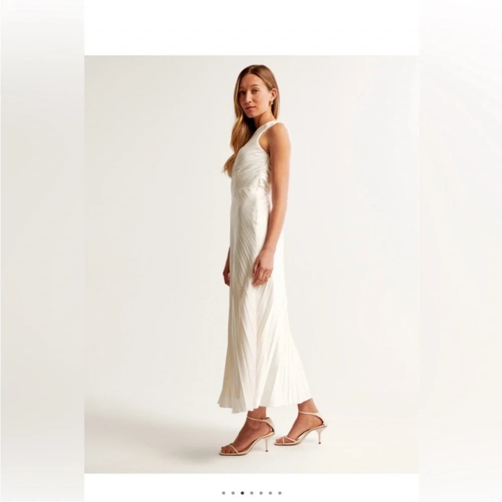 ‼️NWT‼️ Abercrombie & Fitch Giselle Pleated One Shoulder Maxi Dress